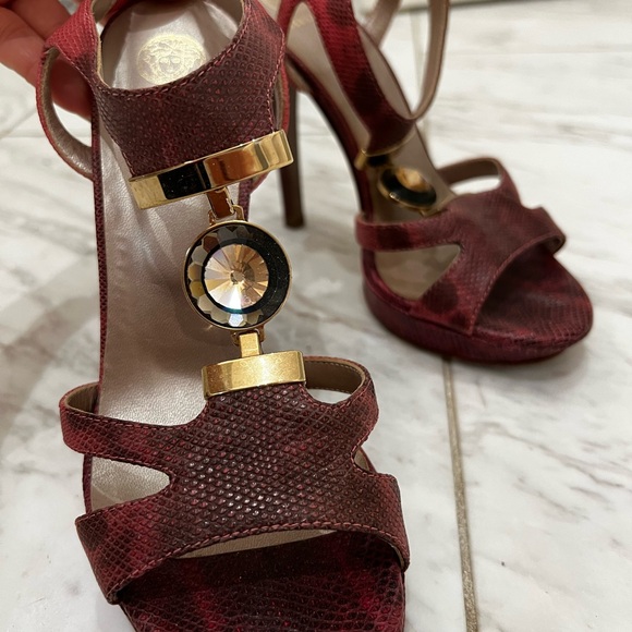 Versace sandals - Picture 6 of 8